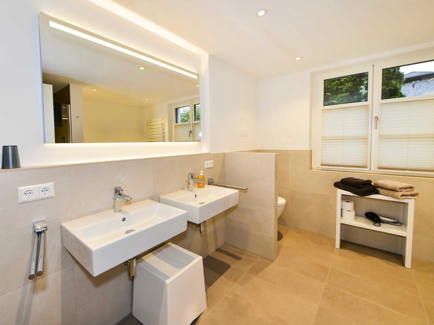 Ferienwohnung Luxus Am Toskanapark Линдау Екстериор снимка